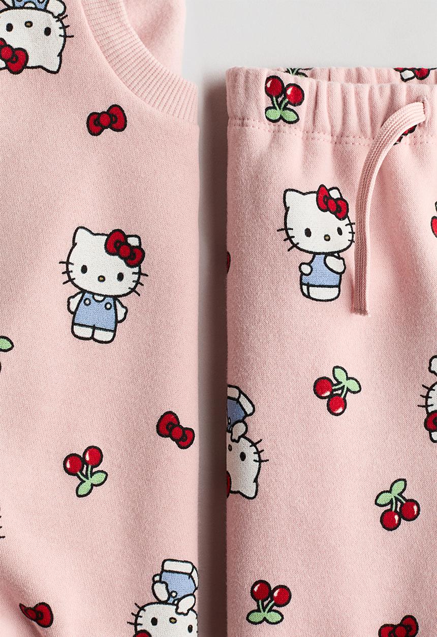 H&M - 2-piece printed sweatshirt set - light pink/hello kitty