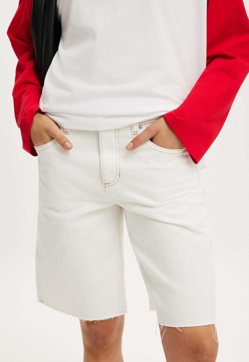 Cotton On - Baggy Denim Short - Vintage White Raw