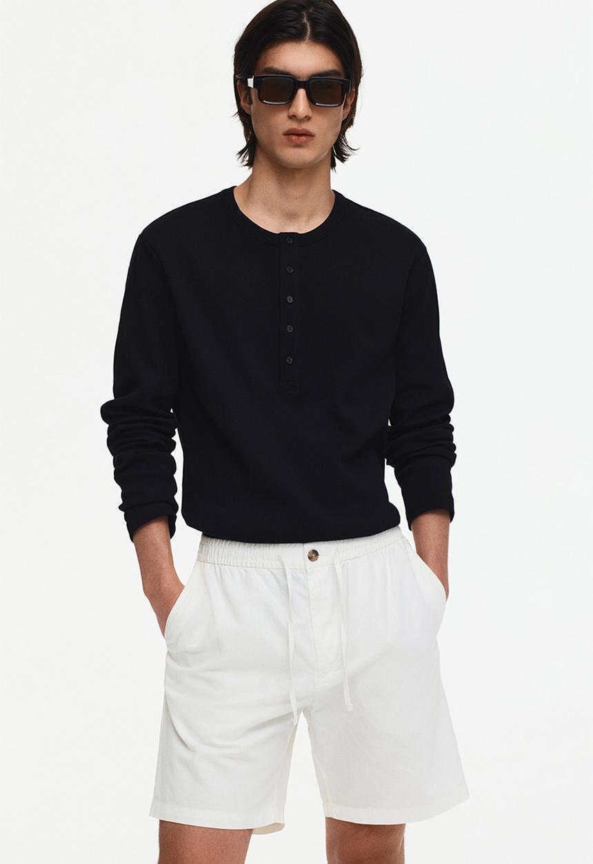 H&M - Regular fit linen-blend shorts - white
