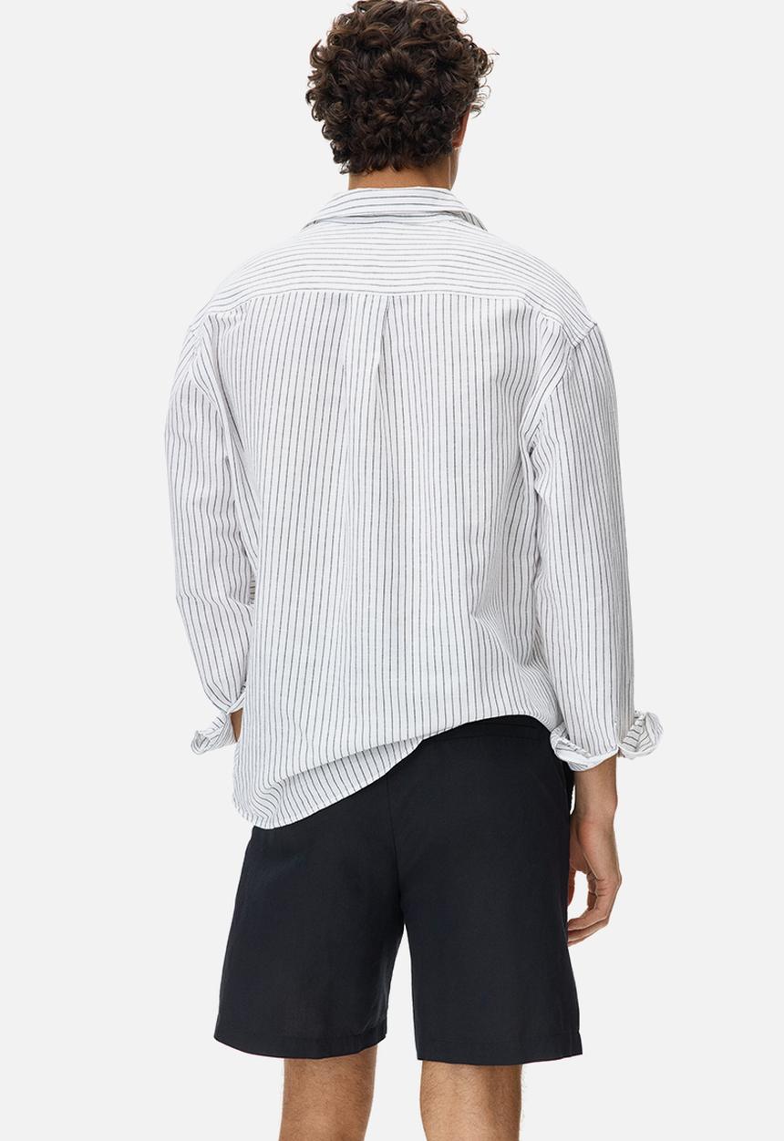 H&M - Regular fit linen-blend shorts - black