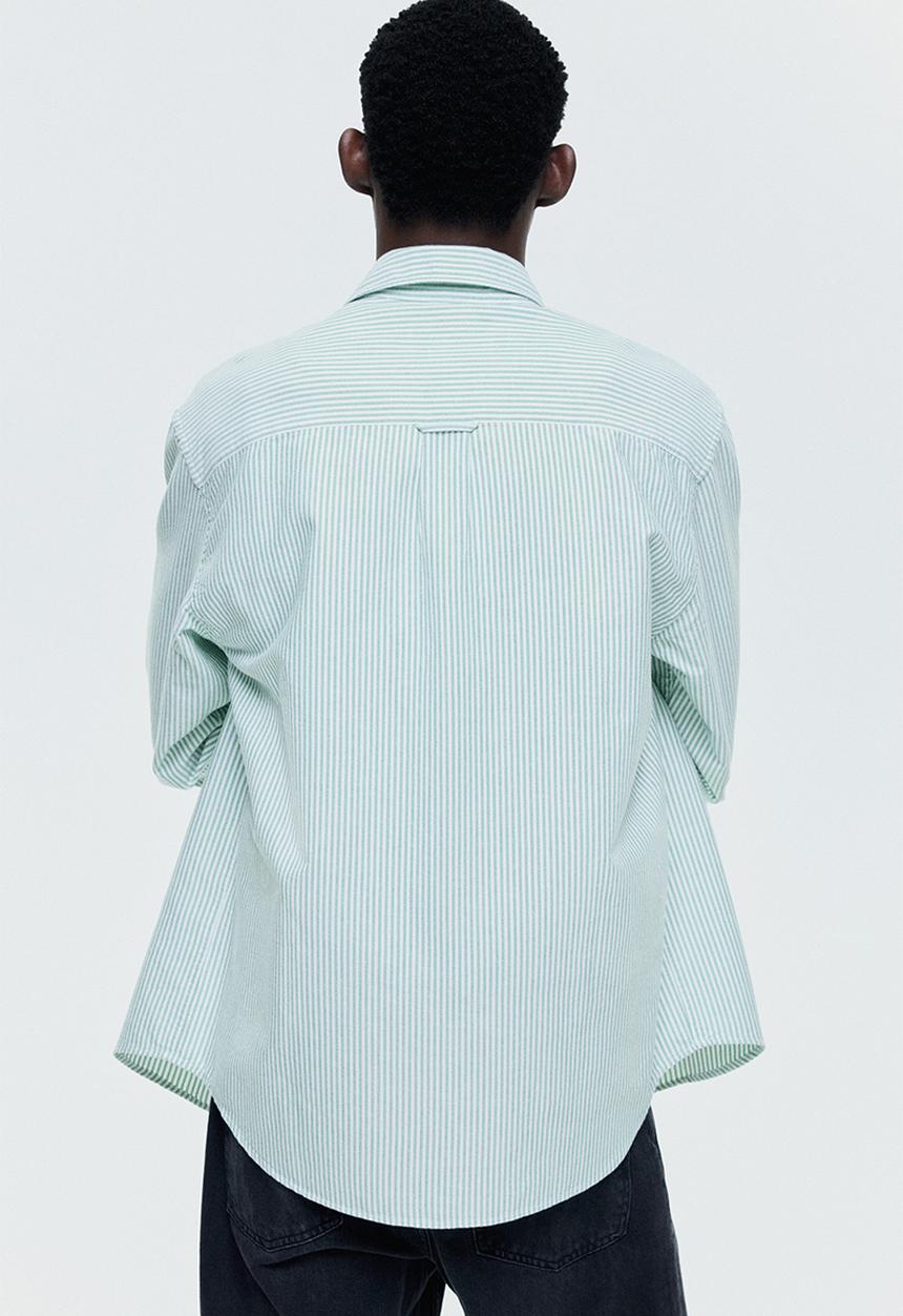 H&M - Regular fit oxford shirt - green/striped