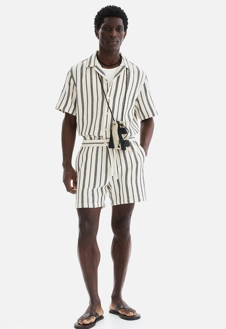 H&M - Regular fit shirt - black/striped