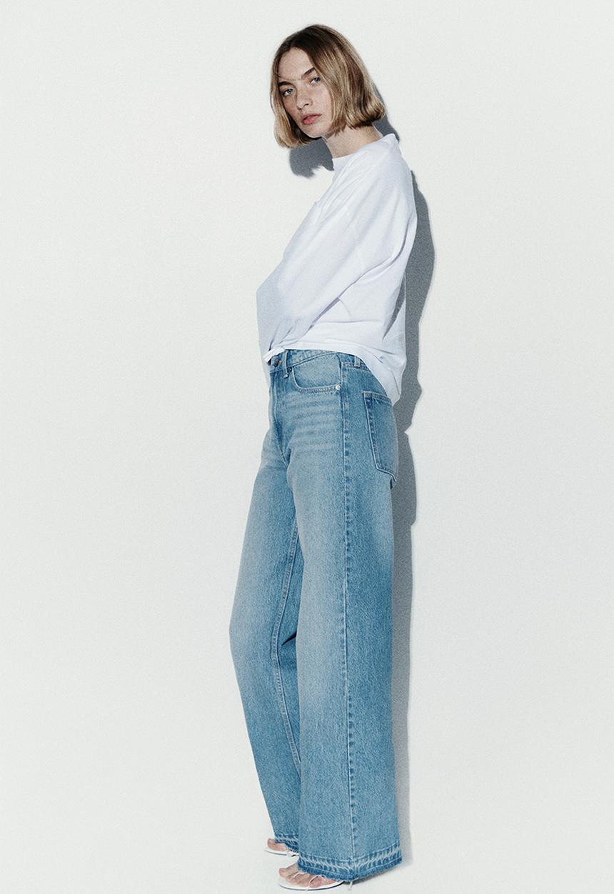 H&M - Wide high waist jeans - light denim blue