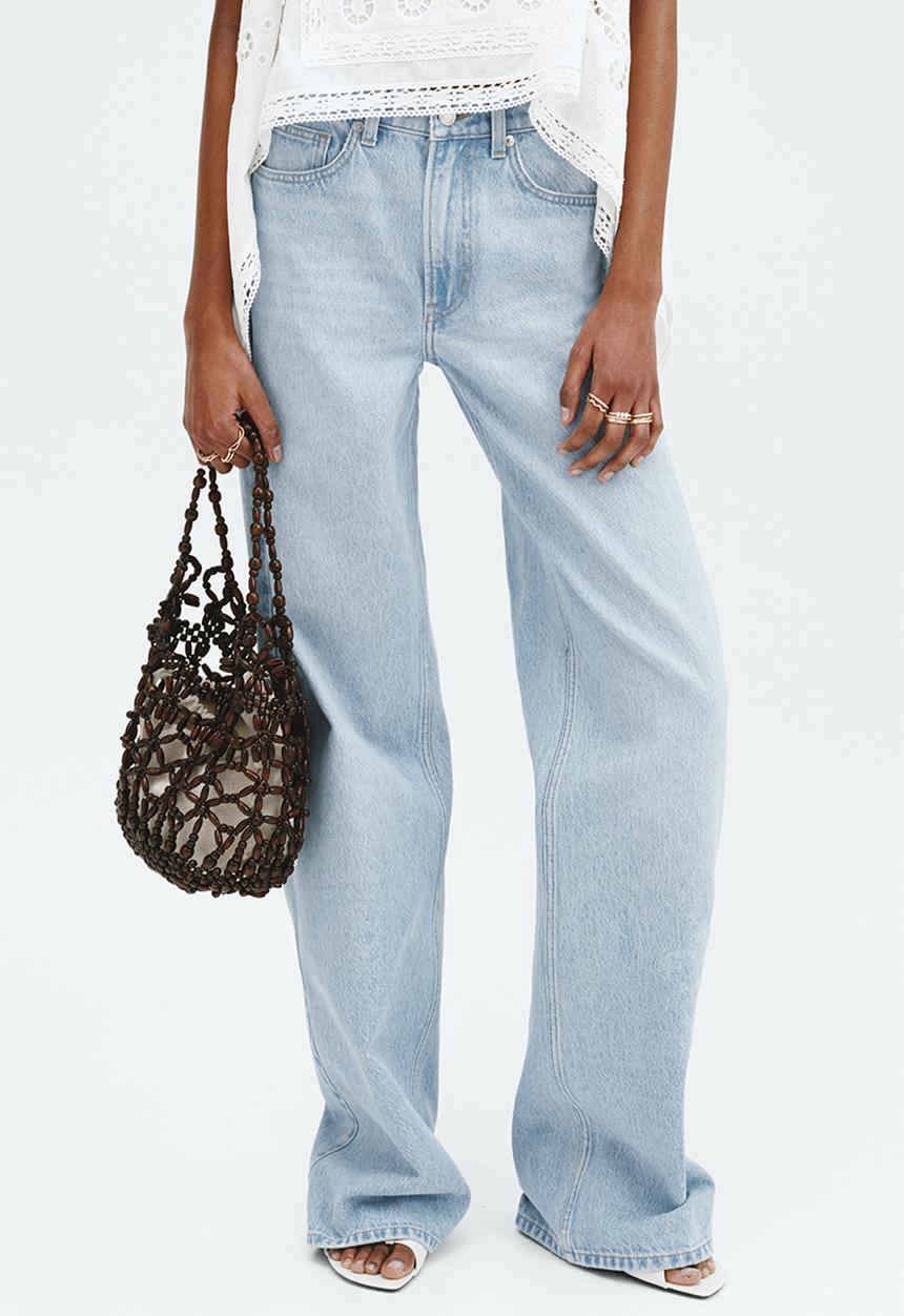 H&M - Wide high waist jeans - light denim blue