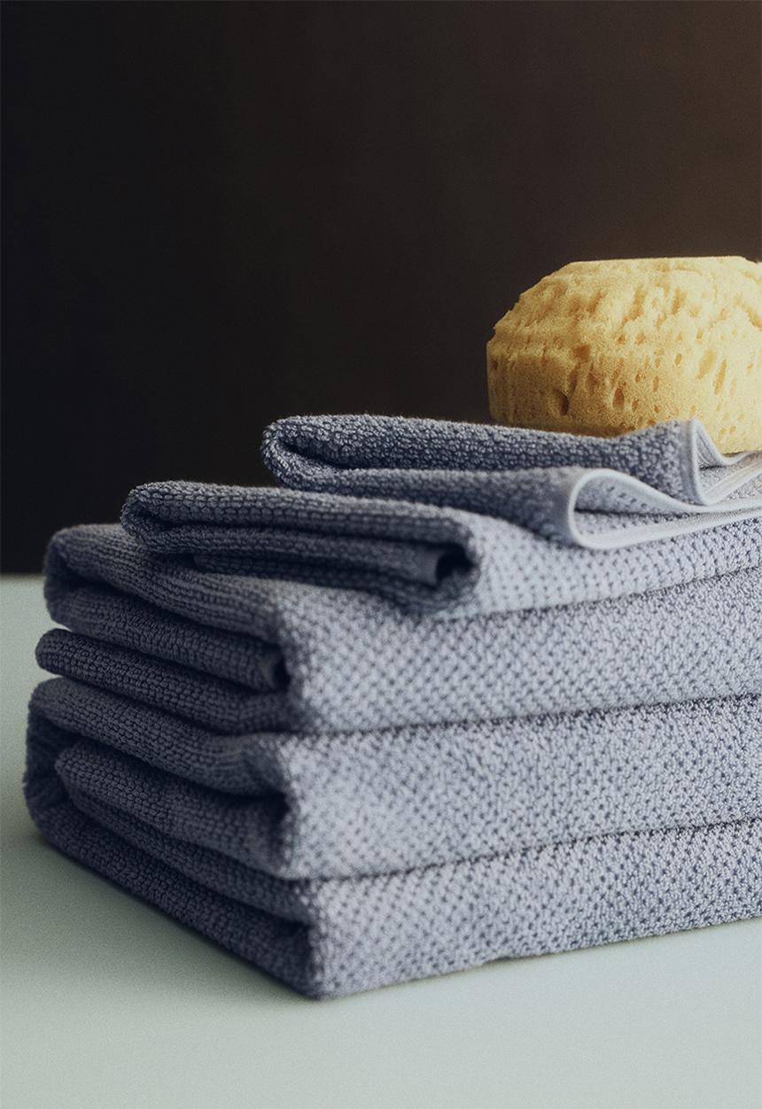 H&M - Cotton terry bath sheet - dusty blue