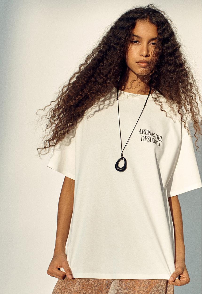 H&M - Oversized print-motif t-shirt - white/dunas cantoras