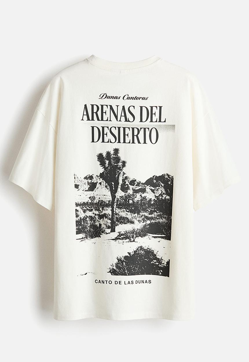 H&M - Oversized print-motif t-shirt - white/dunas cantoras