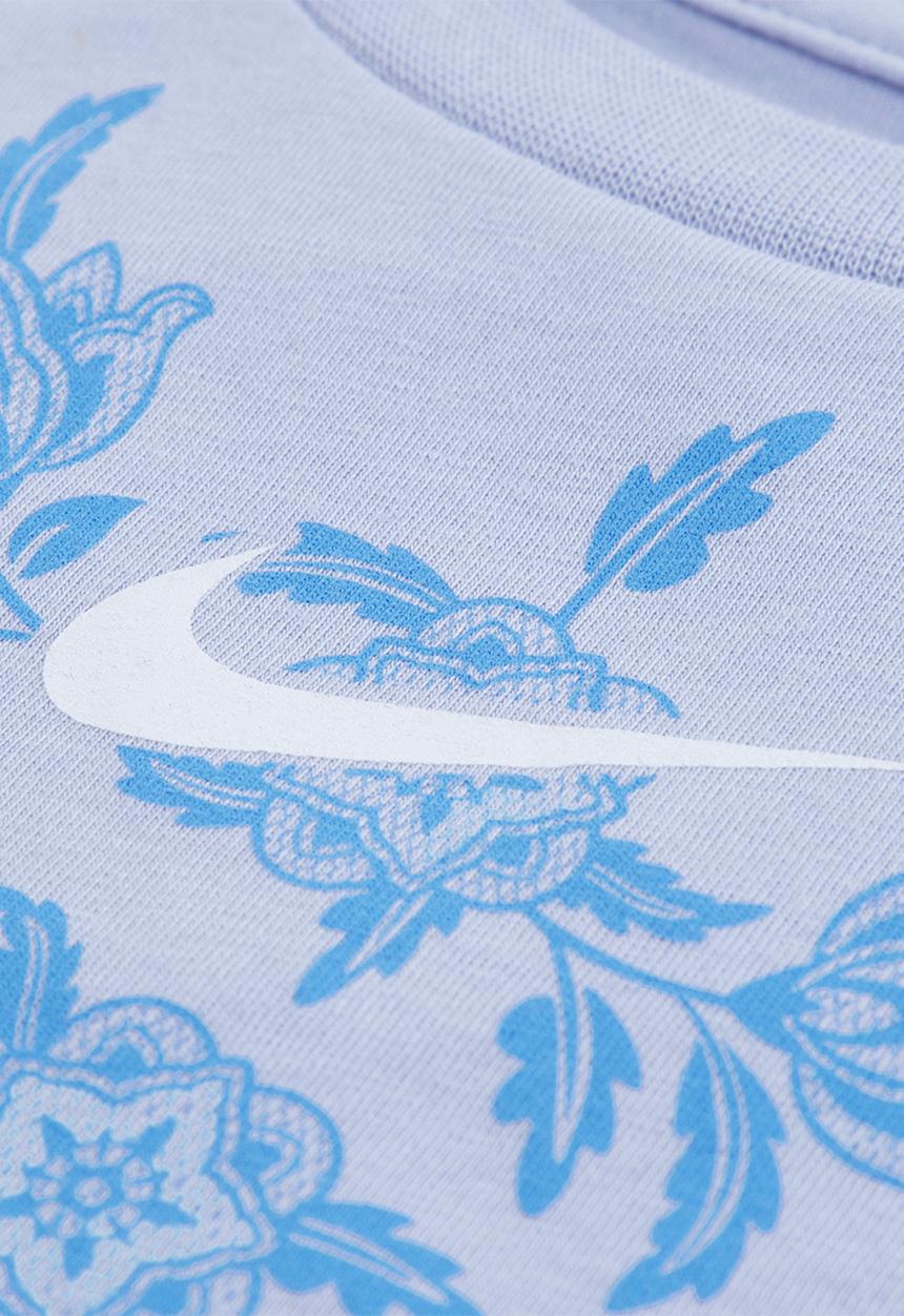 Nike - Nkg Lace It Up Boxy Tee - Ghost