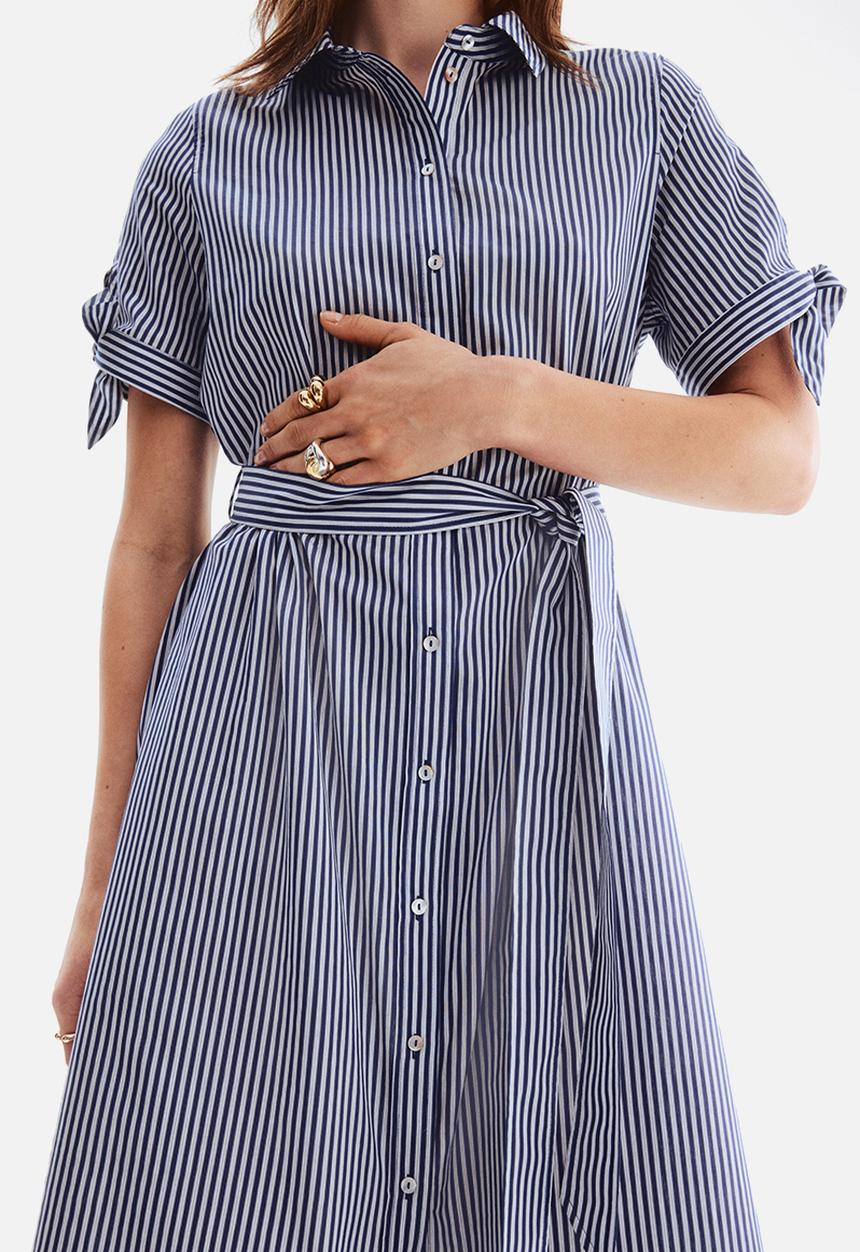 H&M - Short-sleeved shirt dress - navy blue/striped