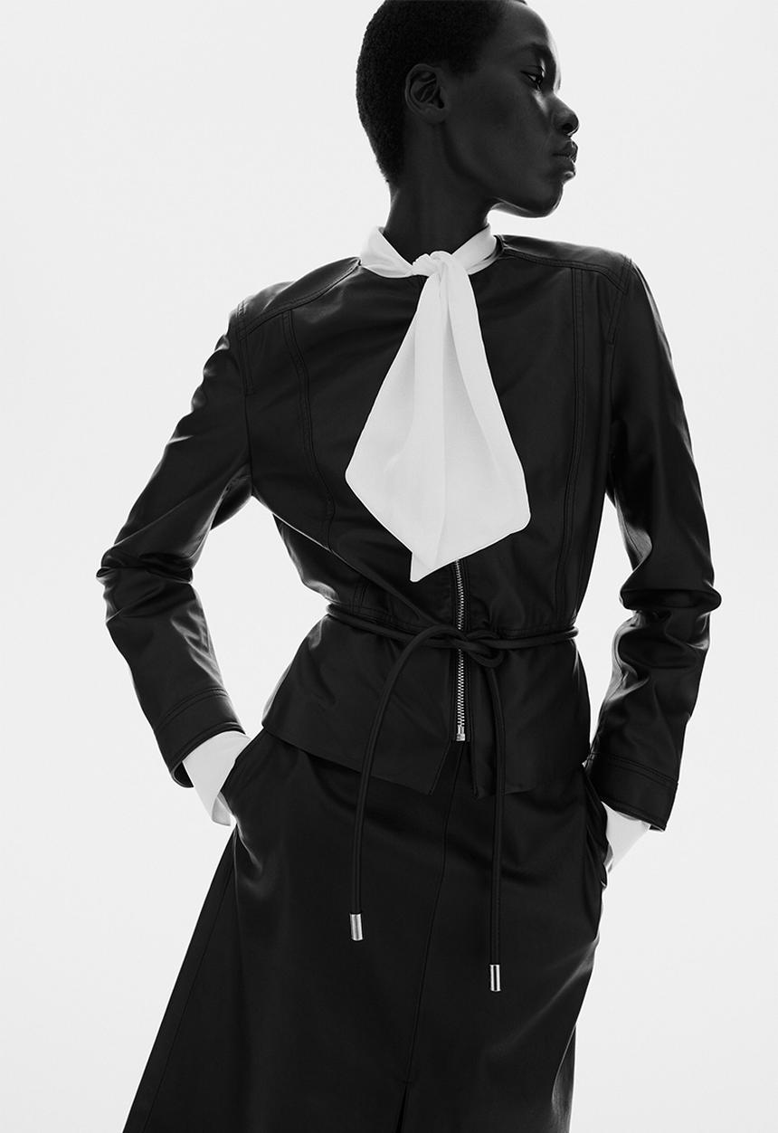 H&M - Coated peplum jacket - black