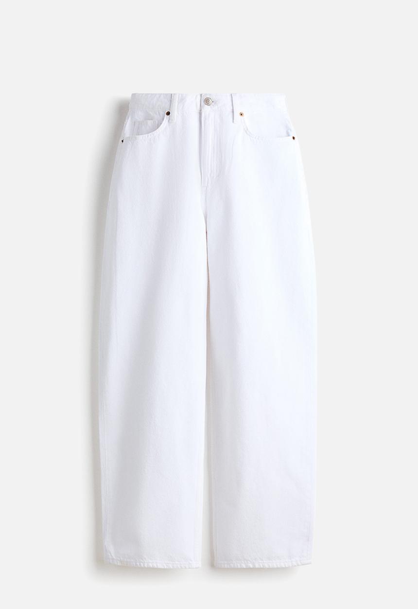 H&M - Curvy fit baggy high waist jeans - white