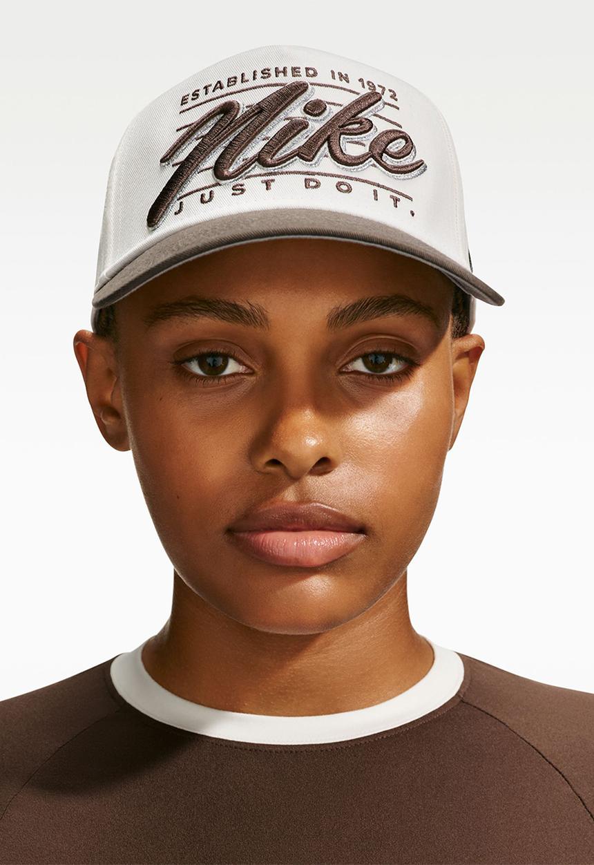 Nike - U Nike Rise Cap S Cb Aframe - Sail/Ironstone/Metallic Silver