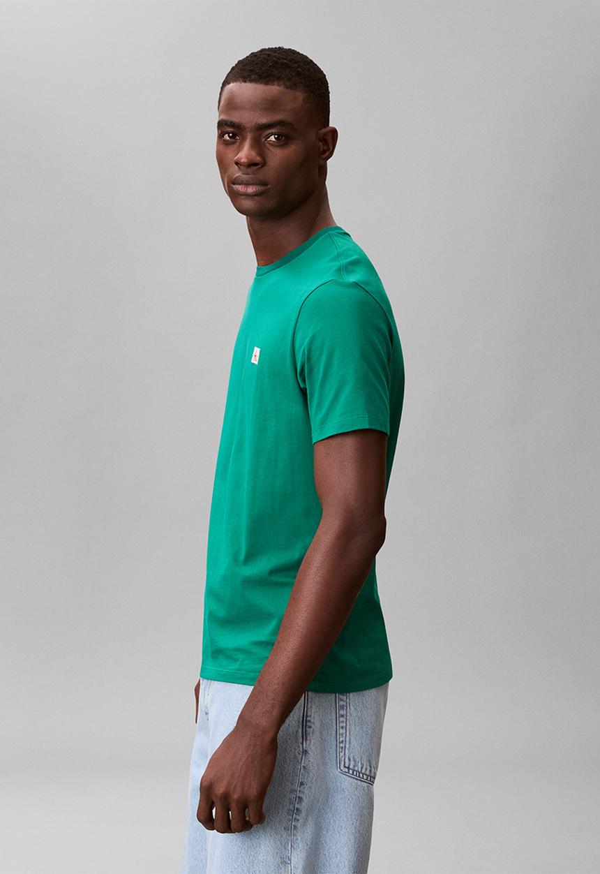 Calvin Klein - SS BADGE 30S JERSEY CLASSIC TEE - Enchanted Forest