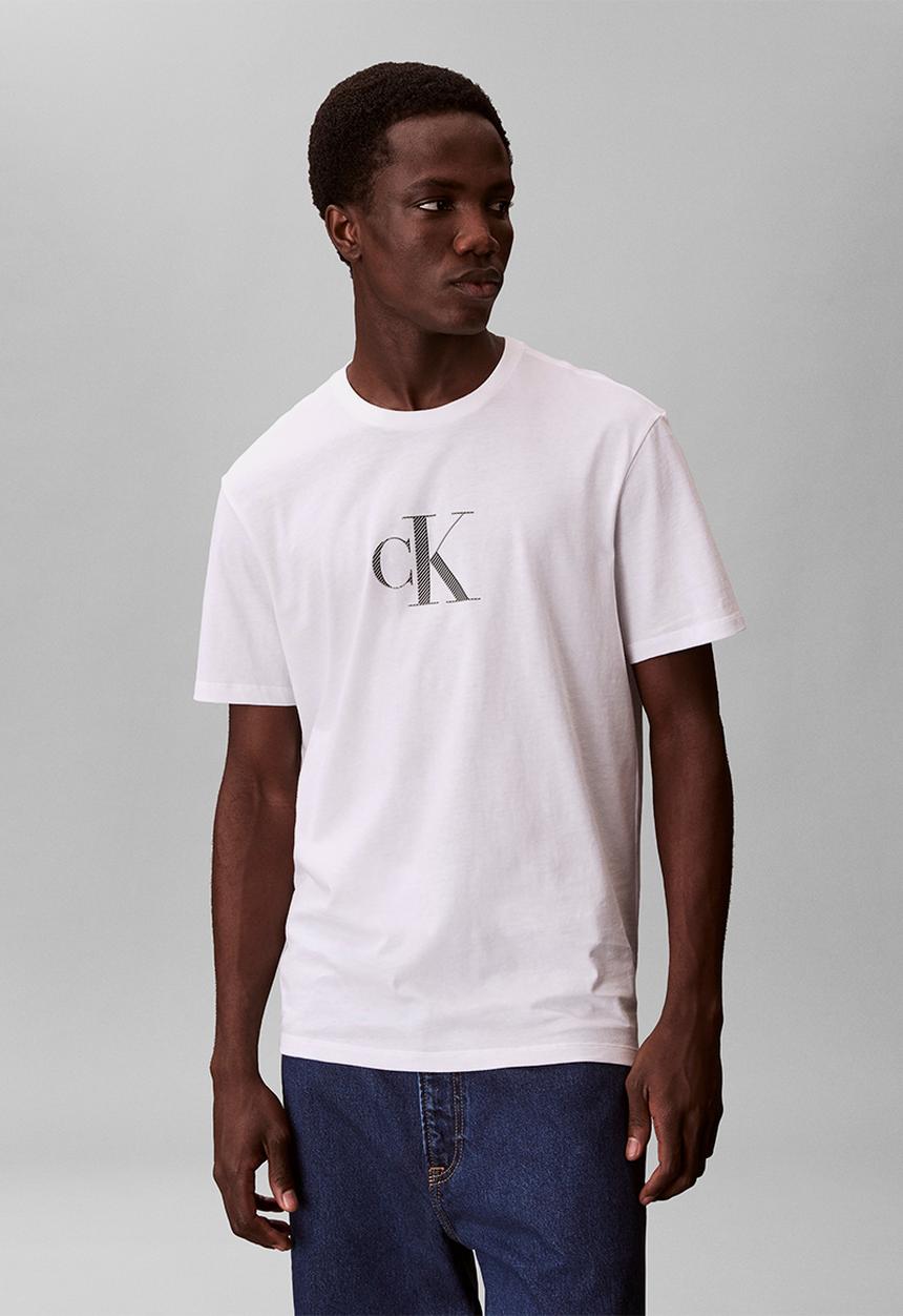 Calvin Klein - SS 30S DISTRESS MONOGRAM GRAPHIC TEE - Bright White