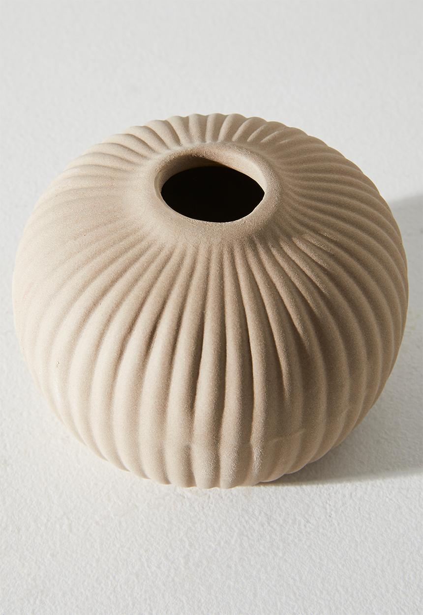 H&S - Embossed porcelain vase set of 3 - Taupe