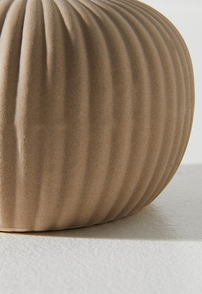 H&S - Embossed porcelain vase set of 3 - Taupe