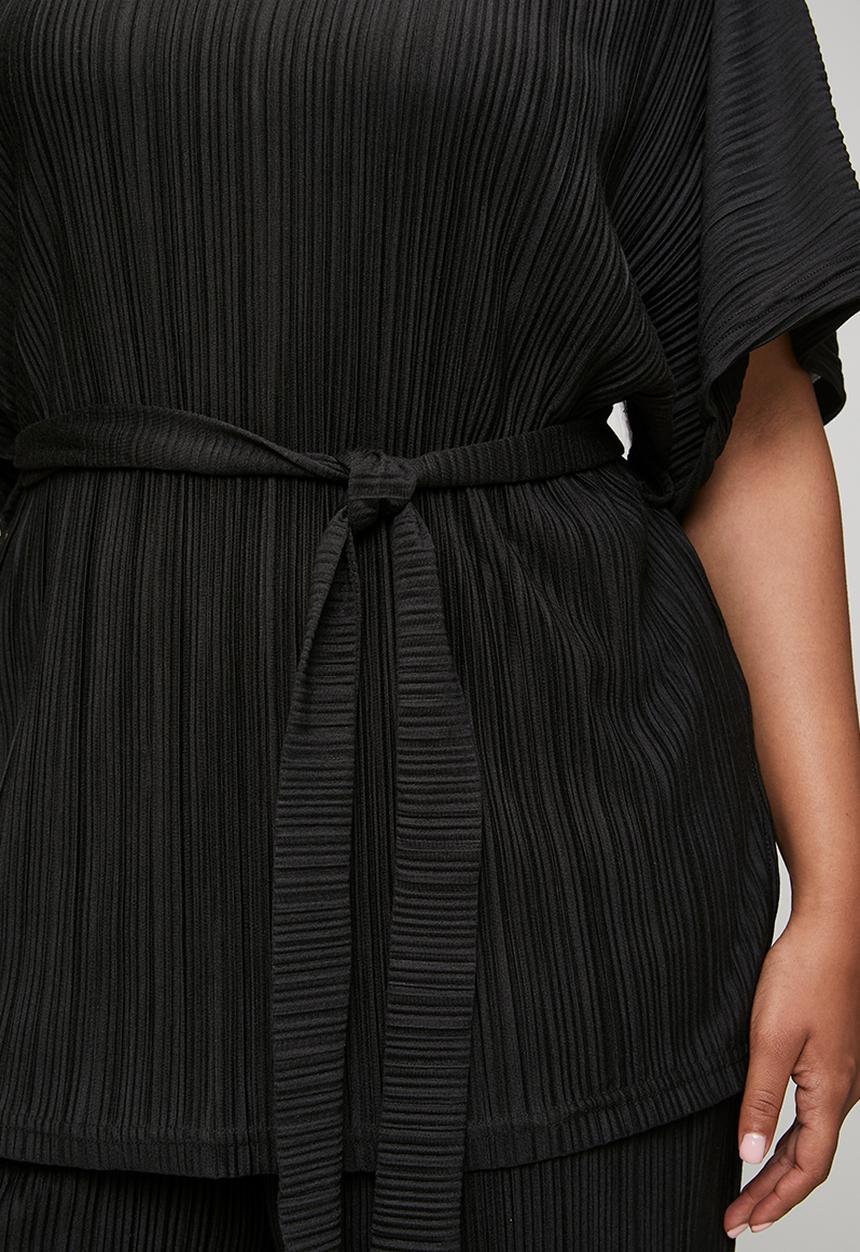 Me&B - Plus Kimono Sleeve Plisse Top With Sash - Black