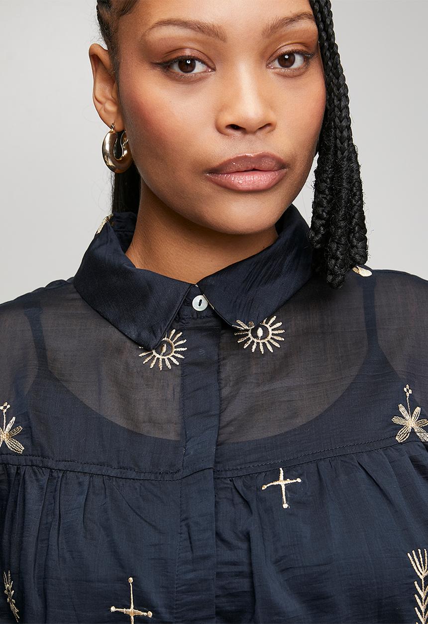 Me&B - Plus Hands Embroidery Bellow Sleeve Shirt - ink