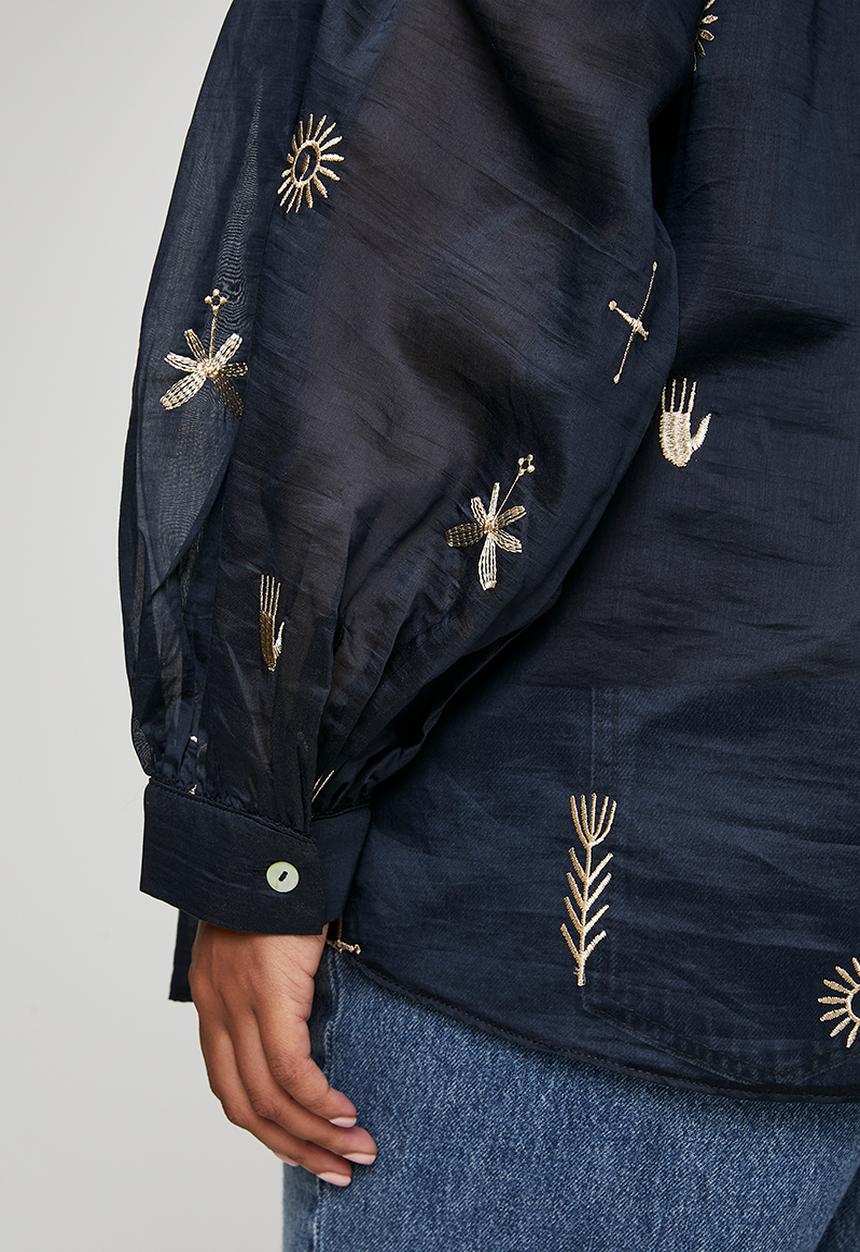 Me&B - Plus Hands Embroidery Bellow Sleeve Shirt - ink