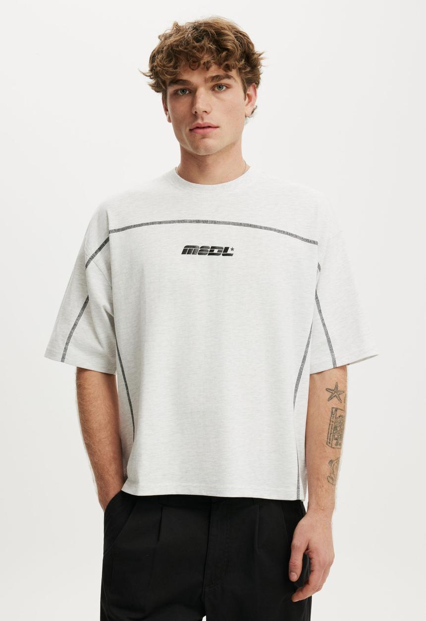 Cotton On - Cropped Fit Graphic T-shirt - White Marle/Pvln