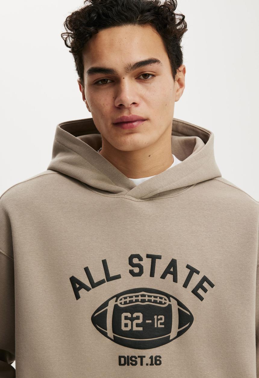 Cotton On - Box Fit Graphic Hoodie - Hazelnut/All State Football