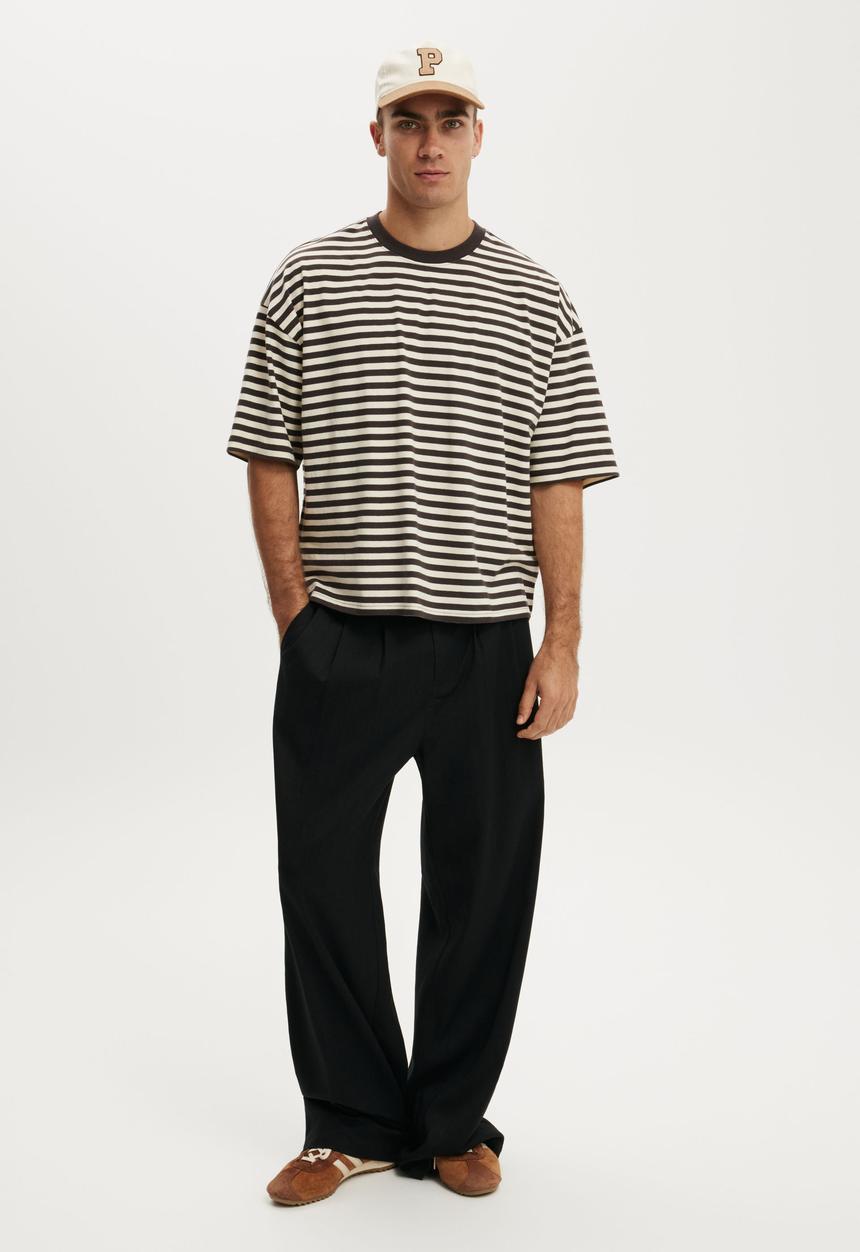 Cotton On - Cropped Fit T-shirt - Oat/Bitter Brown Stripe