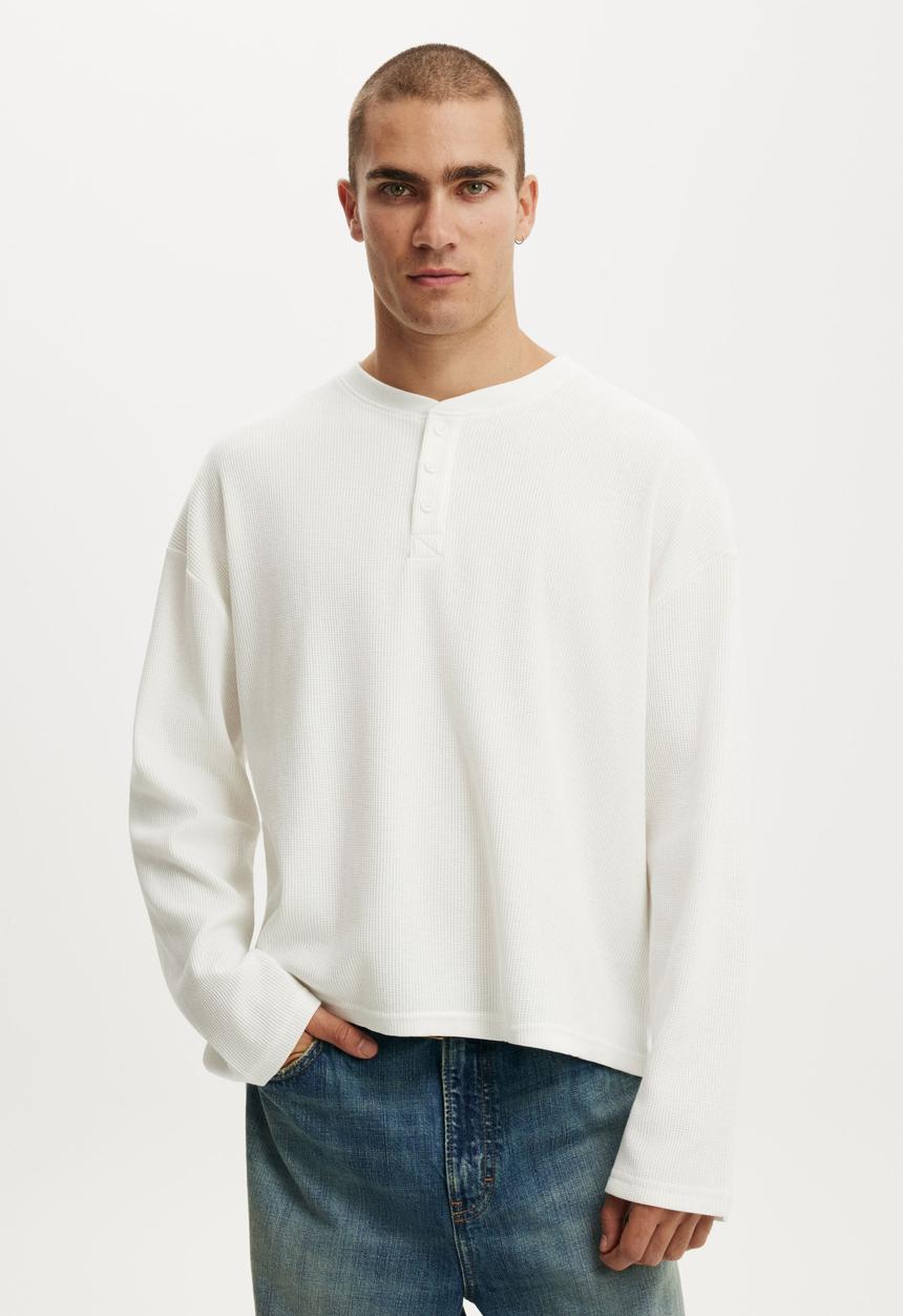 Cotton On - Relaxed Fit Textured Henley Long Sleeve - Vintage White Waffle