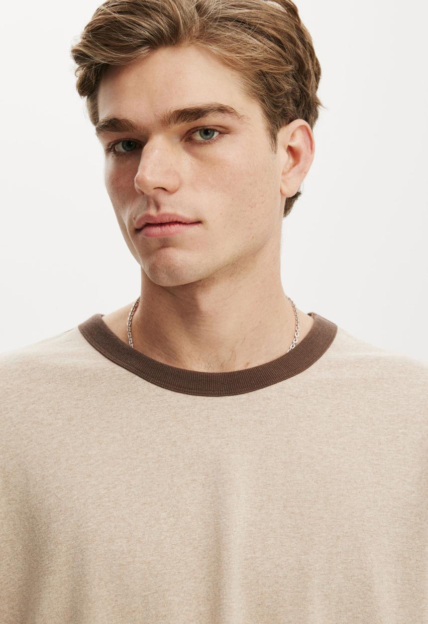 Cotton On - Everyday Fit T-shirt - Hazelnut Marle/Espresso Ringer