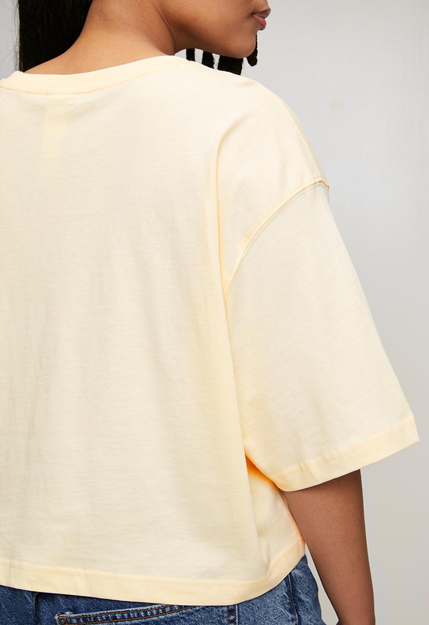 adidas Originals - Plus ess crop tee w s26 tee - warm vanilla