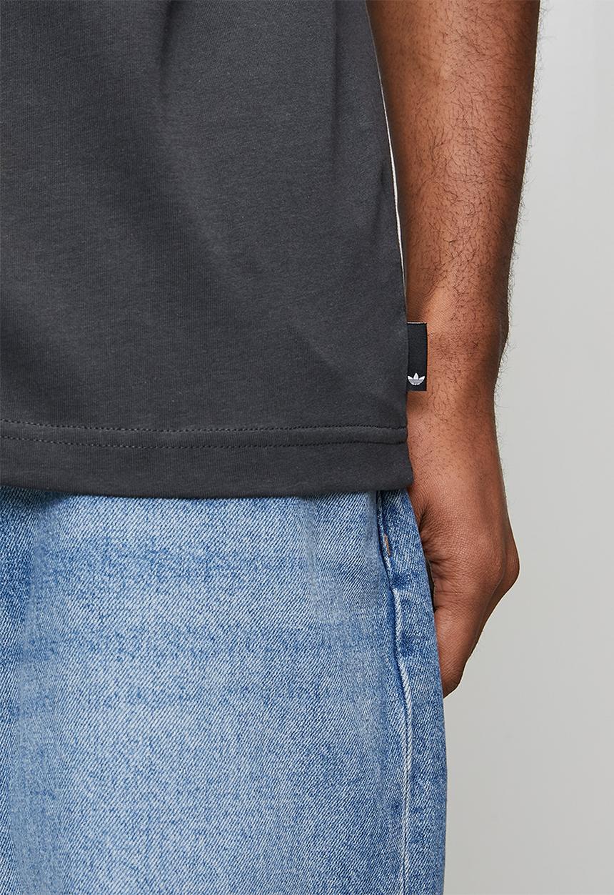 adidas Originals - Retro Wording Tee  - Carbon Grey/Red