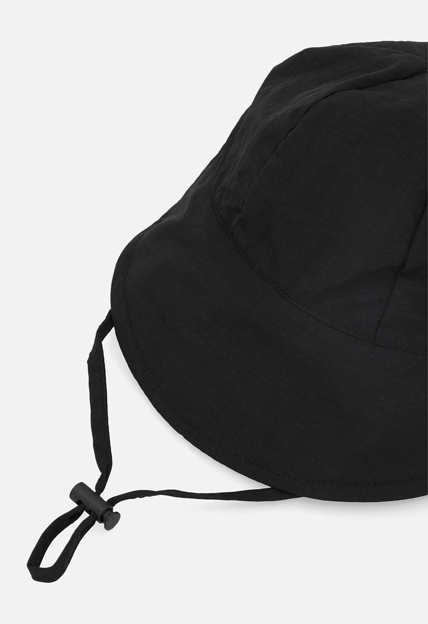 Pop Candy - Flap cap - black