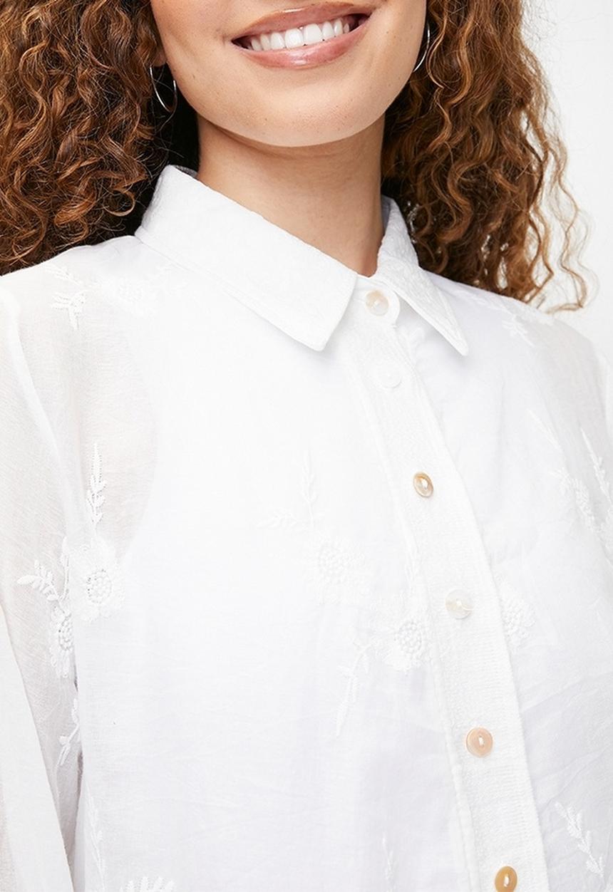 Stella Morgan - Embroidered voile blouse with scallop hem and sleeve end detail - White