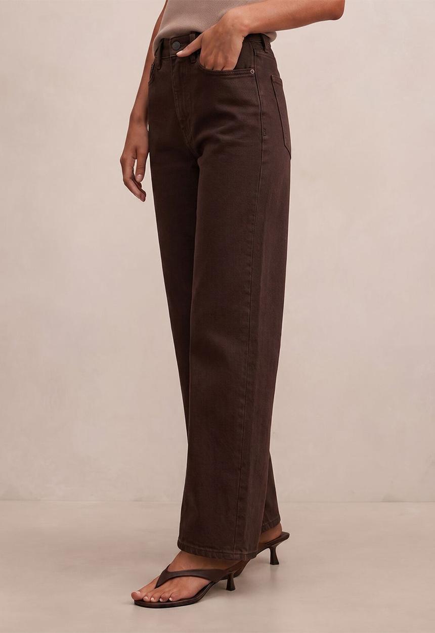 Forever New - Nicki mid-rise straight jeans in chocolate