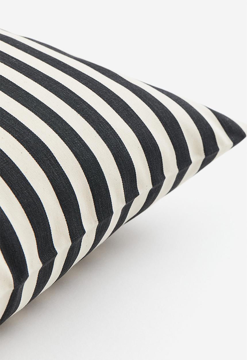 H&M - Outdoor cushion cover - dark grey/striped