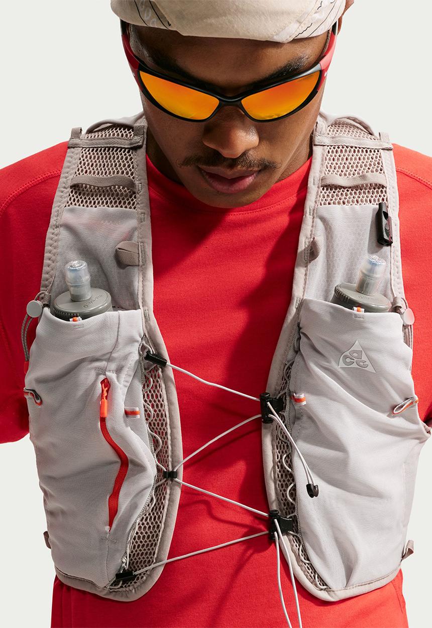 Nike - ACG "Solar Chase"  Dri-FIT ADV Trail Running Top - Crimson Red