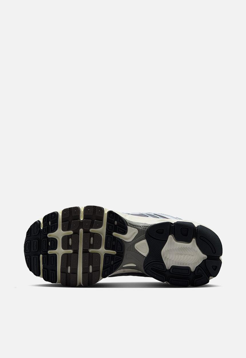Nike - Nike Air Max Moto 2K Grade School