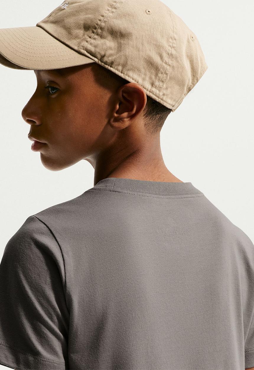 Nike - Kids Nike Sportswear Futura Emb Tee lbr