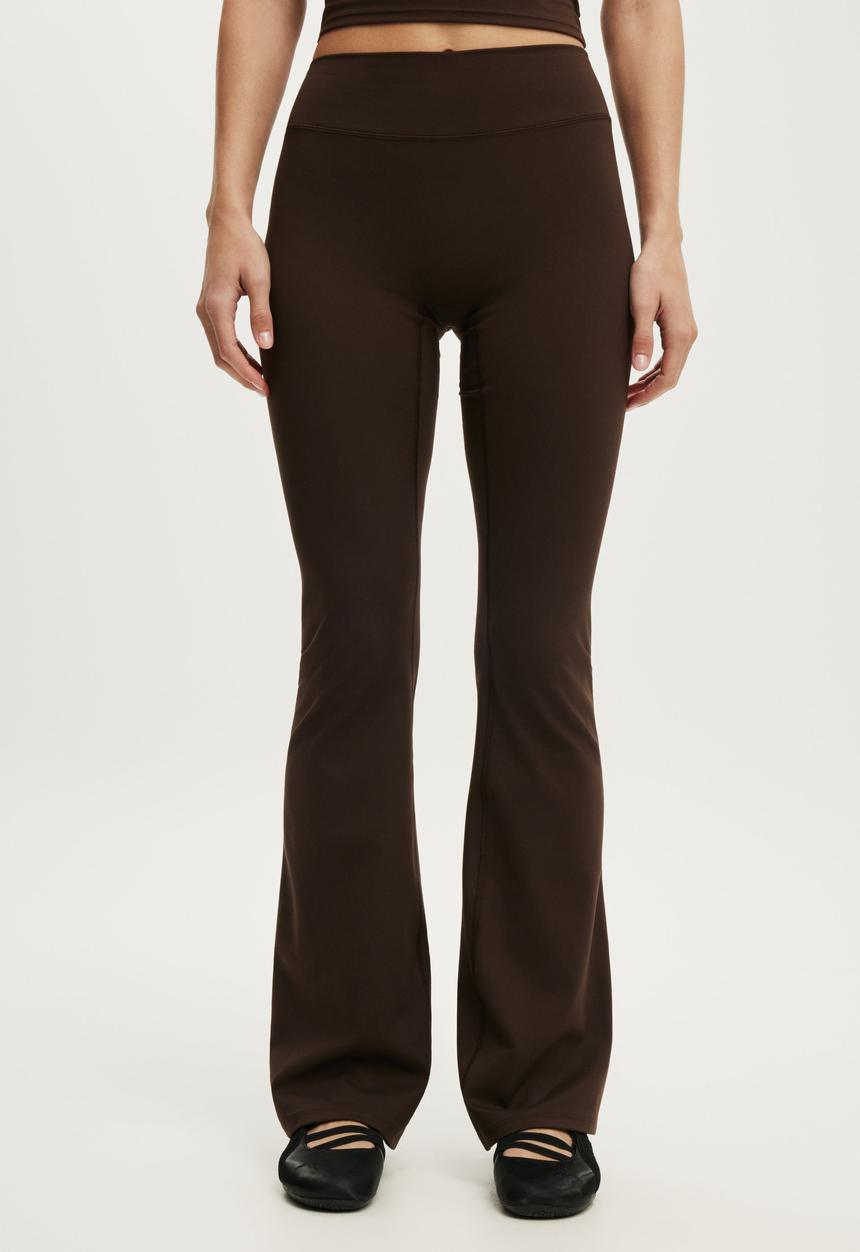 Cotton On - Ultra Soft Contour Flare - French Roast