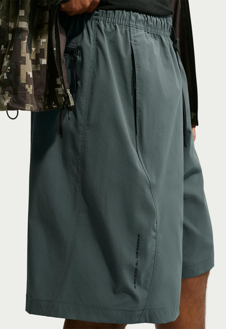 Nike -  Tech Helios Dri-FIT  Sun Shorts - Camo Green/Black