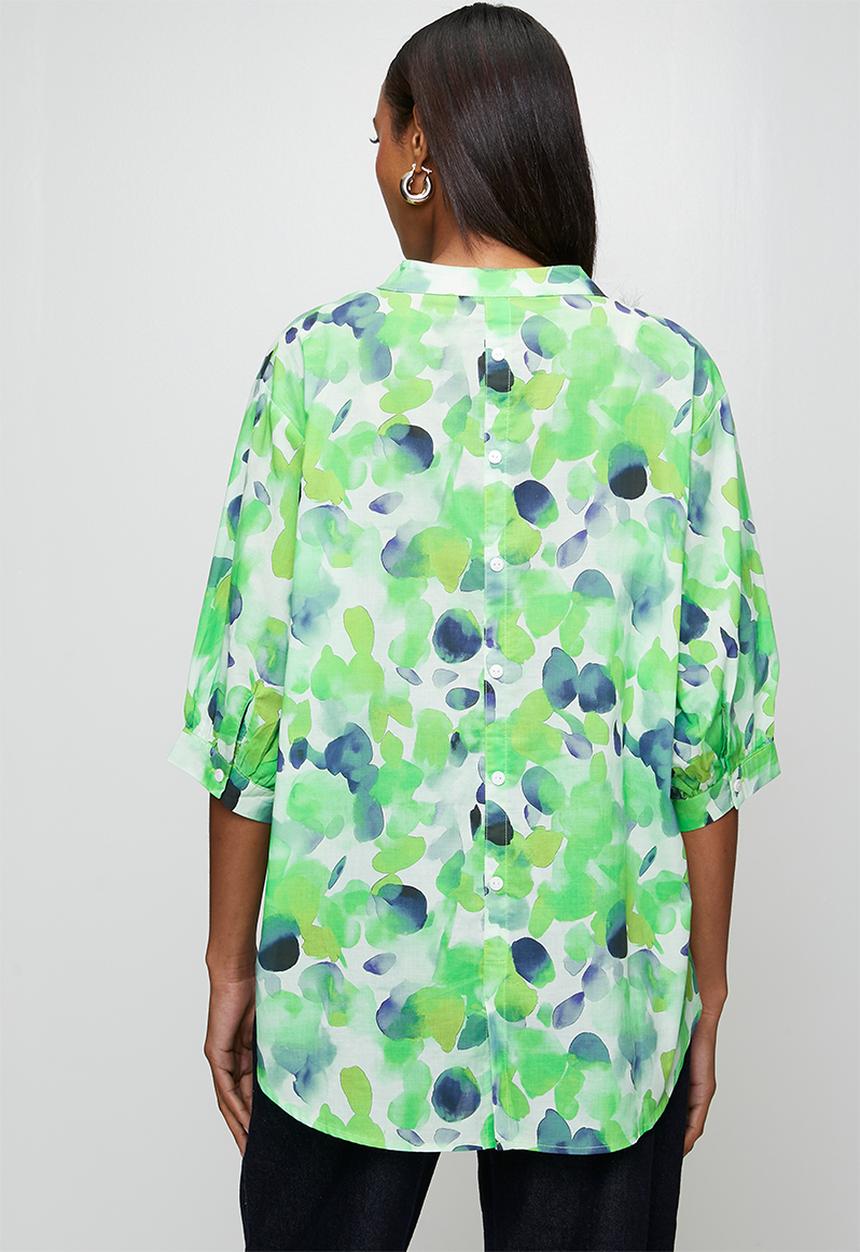 Stella Morgan - Half Sleeve Batwing Easy Wearing Printed Sheer Blouse With Back Button Stand Detail - Green