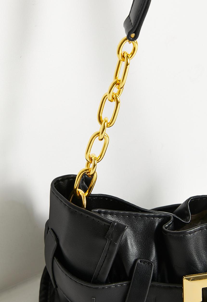 Tessa Design - Geneva-Rae Buckle Detail Tote With Gold Hardware - Black
