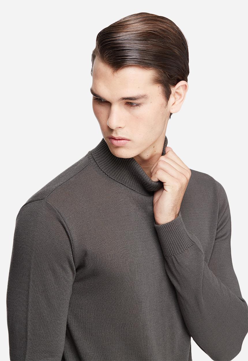 basicthread - Basic roll neck pullover