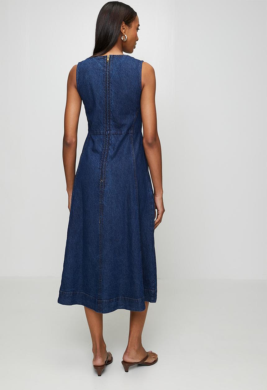 Izabel London - Crew Neck A-Line Denim Dress With Side Entry Pockets - Dark Denim