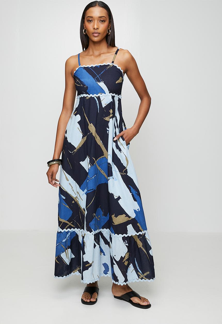 Izabel London - Strappy Boobtube Maxi Printed Dress With Scallop Detail - Blue