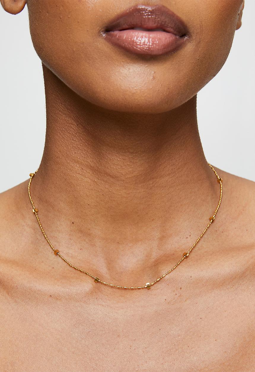 Zoe on Trend - Funky Bead-Station Necklace - Gold