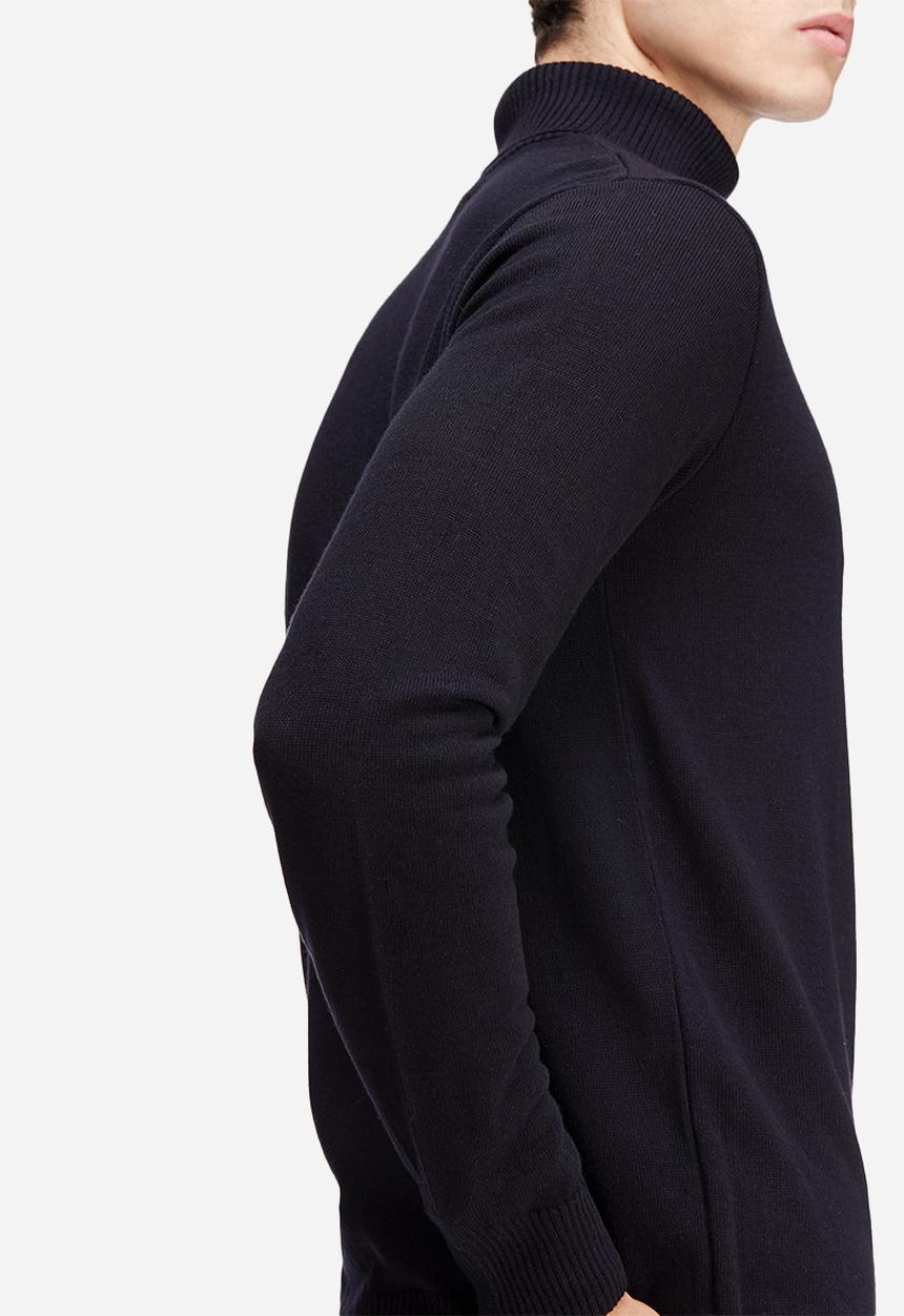 basicthread - Basic roll neck pullover