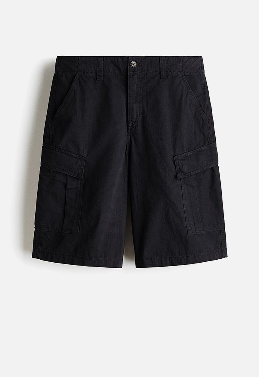 H&M - Loose fit cotton cargo shorts - black