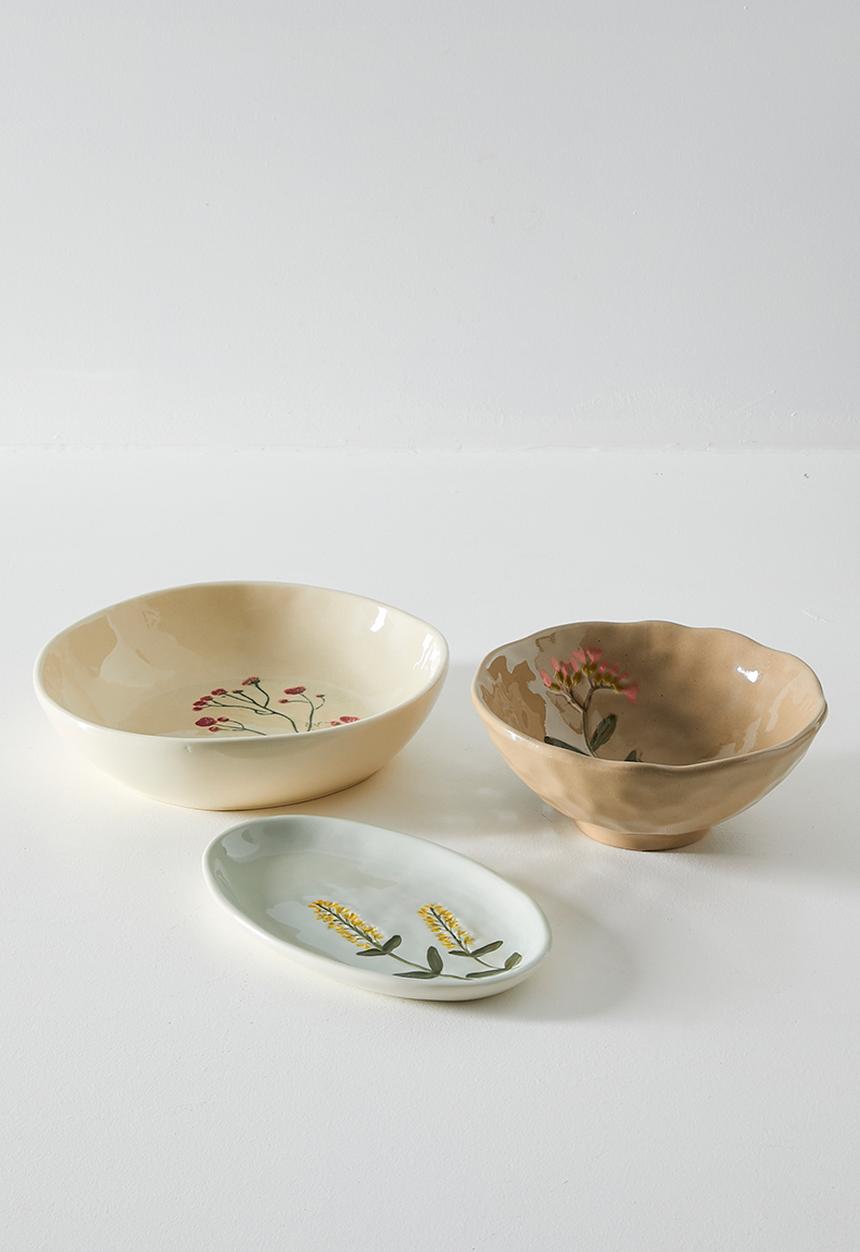 Sixth Floor - Field Flower Stoneware Serving Bowl - Natural 
