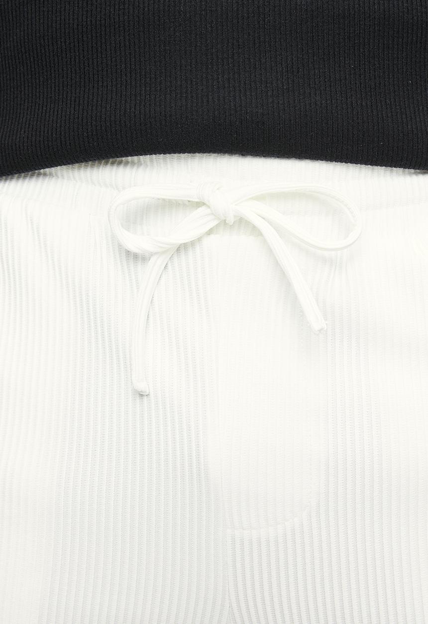 Brave Soul - Nikolaib Short - Cream