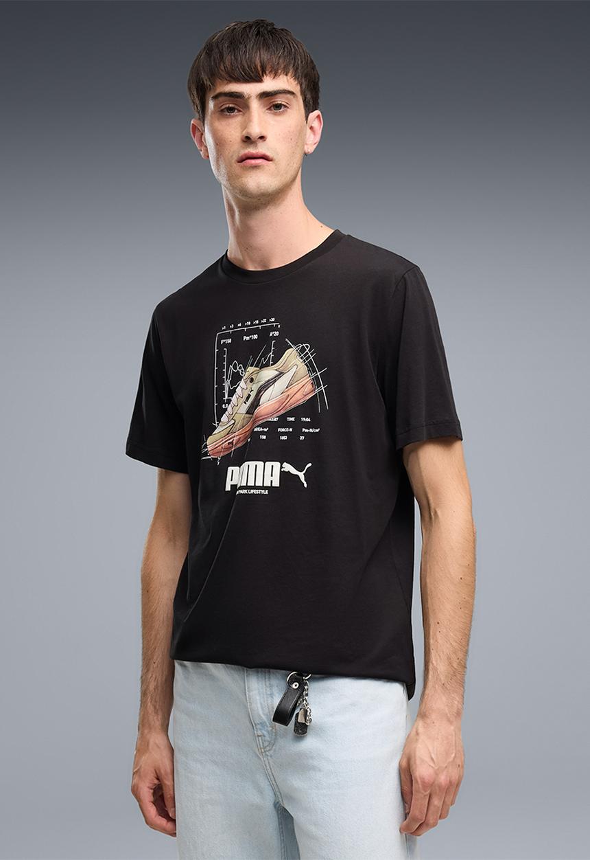 PUMA - GRAPHICS Sneaker Tee - Black